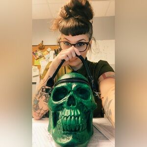 Meet your Posher, Kelly